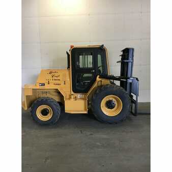 Rough Terrain Forklifts 2010  Mastercraft  (4)
