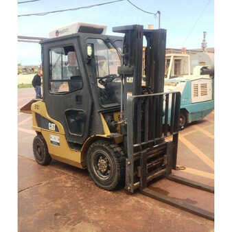 Diesel Forklifts 2014  CAT Lift Trucks 2p5000 (1)