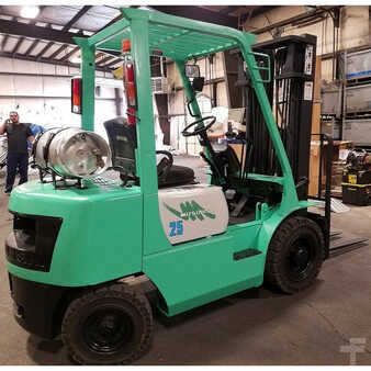 Propane Forklifts 1998  Mitsubishi fg25 (2)