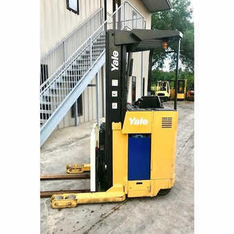 Reach Trucks 2005  Yale  (5)