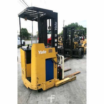 Reach Trucks 2005  Yale  (6)