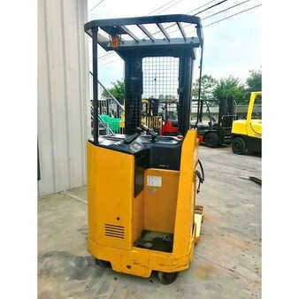 Reach Trucks 2005  Yale  (8)