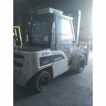 Diesel Forklifts 2012  Nissan  (2)