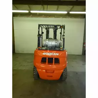 Propane Forklifts 2008  Doosan g45s-5 (8)