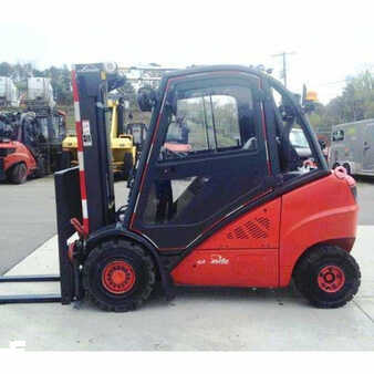 Carretilla elevadora diésel 2011  Linde h25d (1)