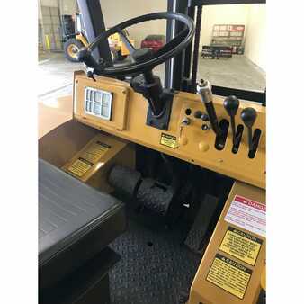 Rough Terrain Forklifts 2011  Mastercraft  (12)