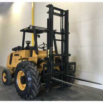 Rough Terrain Forklifts 2011  Mastercraft  (6)