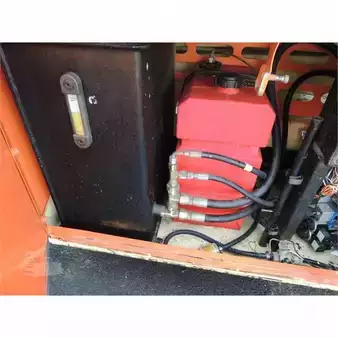 Rough Terrain Forklifts 2005  JLG 260mrt (8)