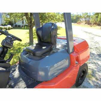 Diesel Forklifts 2005  Toyota 7fdu35 (5)