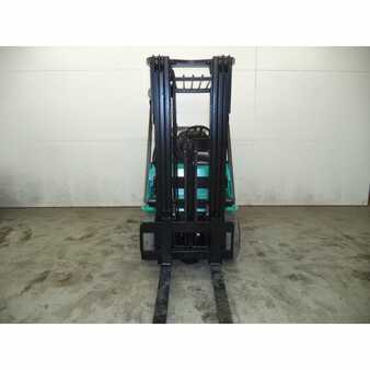 Propane Forklifts 2006  Mitsubishi fgc25n (5)