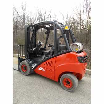 Carretilla elevadora GLP 2009  Linde h30t (4)