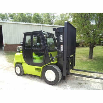 Propane Forklifts 2005  Clark cmp50 (5)