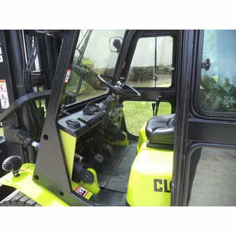 Propane Forklifts 2005  Clark cmp50 (6)