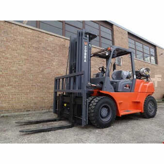 Propane Forklifts 2016  Cobra cbr-fg70 (2)