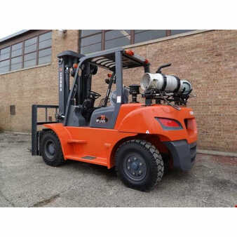 Propane Forklifts 2016  Cobra cbr-fg70 (3)