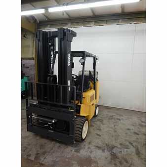 Carretilla elevadora GLP 2005  Yale glc100mj (9)