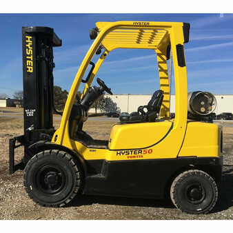 Propane Forklifts 2006  Hyster h50ft (2)