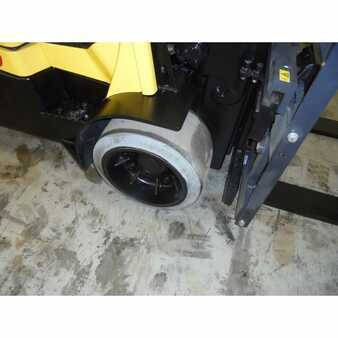 Propane Forklifts 2007  Hyster s120ft (8)
