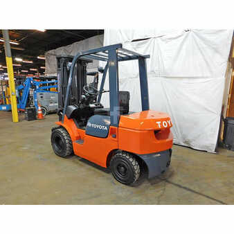 Diesel Forklifts 2005  Toyota 7fdu25 (3)