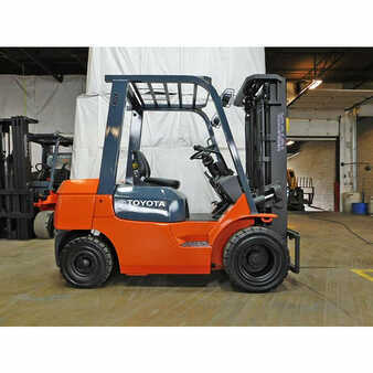 Diesel Forklifts 2005  Toyota 7fdu25 (7)