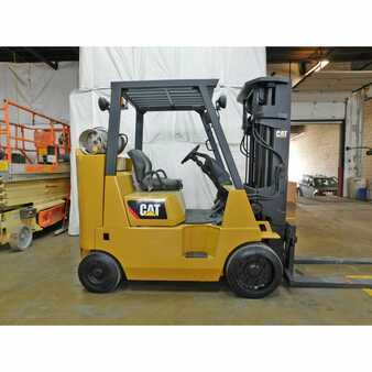 Carretilla elevadora GLP 2006  CAT Lift Trucks gc40k (1)