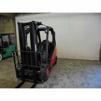 Carretilla elevadora GLP 2005  Linde h25t (2)