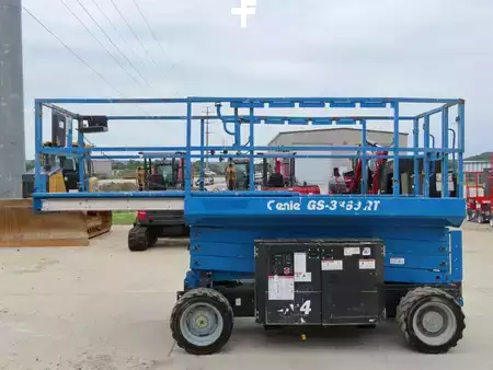 Montacargas Todo Terreno 2015  Genie gs3369rt (2)