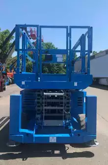 Montacargas Todo Terreno 2013  Genie gs3369rt (10)
