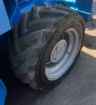 Montacargas Todo Terreno 2013  Genie gs3369rt (15)
