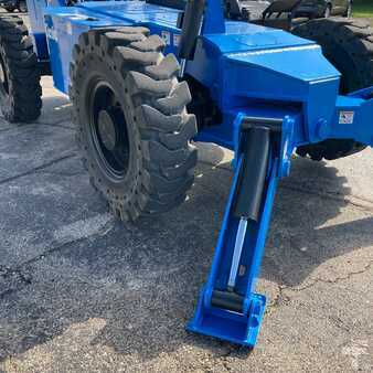 Manipulador fijo 2013  Genie gth1056 (14)