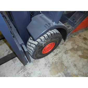 Carretilla elevadora GLP 2002  Linde h25t (7)