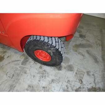Carretilla elevadora GLP 2002  Linde h25t (8)