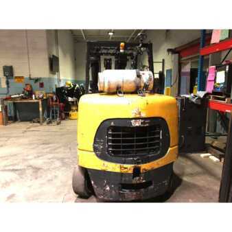 Carretilla elevadora GLP 2007  CAT Lift Trucks gc70k (2)