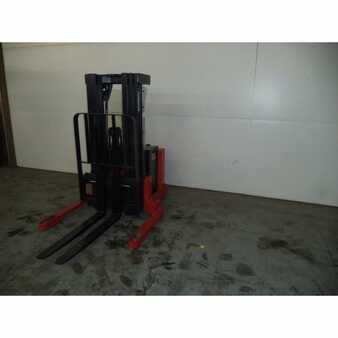 4 Wheels 2003  Raymond dsx40 (2)