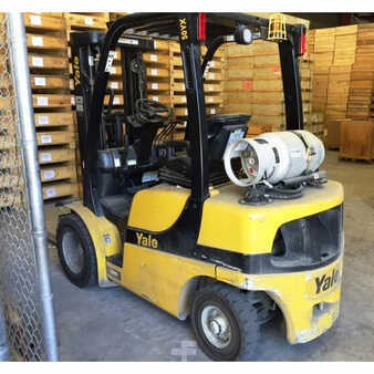 Propane Forklifts 2014  Yale glp050 (3)