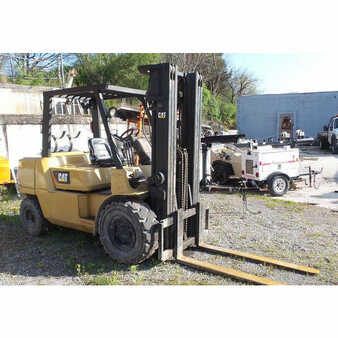 Carretilla elevadora GLP 2007  CAT Lift Trucks gp45k (1)