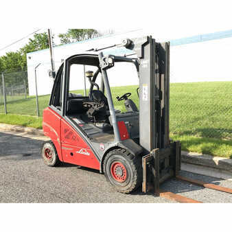 Carretilla elevadora GLP 2008  Linde h30t (2)
