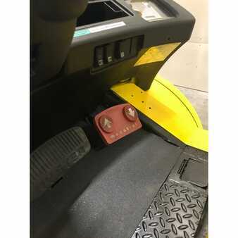 Propane Forklifts 2005  Hyster h80xm (10)