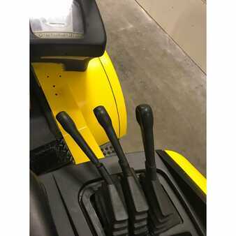 Propane Forklifts 2005  Hyster h80xm (11)