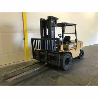Diesel Forklifts 2004  CAT Lift Trucks  (5)