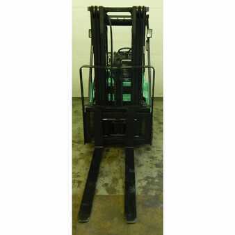 Propane Forklifts 2005  Mitsubishi fgc30k (6)