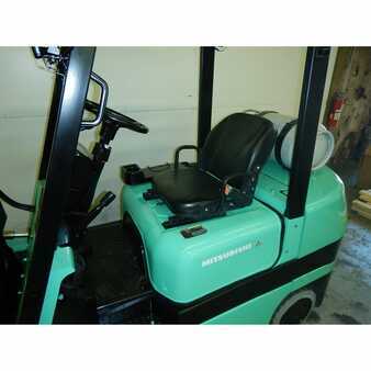 Propane Forklifts 2005  Mitsubishi fgc30k (8)