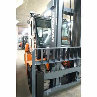 Propane Forklifts 2011  Doosan  (3)
