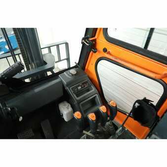 Propane Forklifts 2011  Doosan  (5)