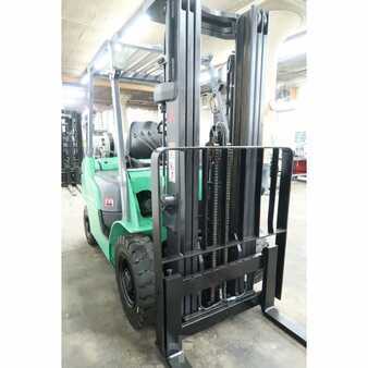 Other 2008  Mitsubishi  (3)