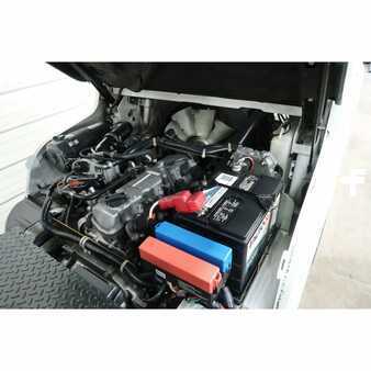Carretilla elevadora GLP 2014  Nissan pf60lp (6)