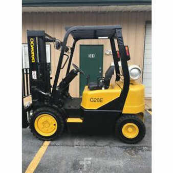 Propane Forklifts 2005  Doosan g20e-3 (1)