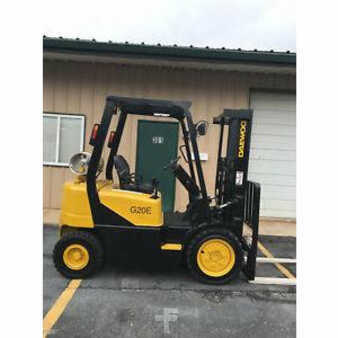 Propane Forklifts 2005  Doosan g20e-3 (2)