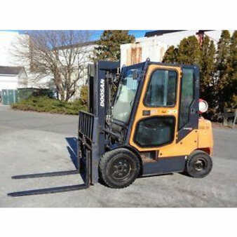 Carretilla elevadora GLP 2013  Doosan g30p-5 (4)