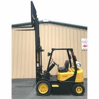 Propane Forklifts 2005  Doosan g20e-3 (2)